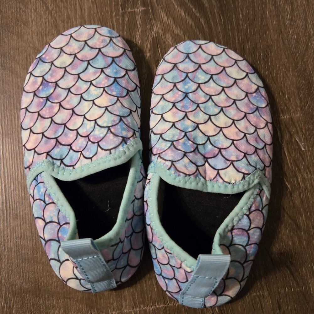 Toddler water shoes